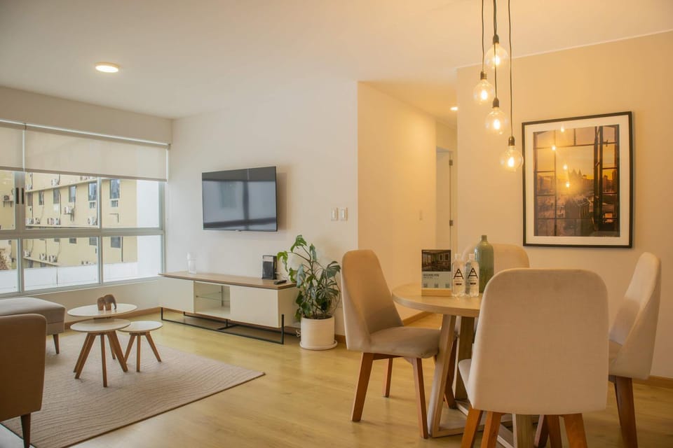 Cantuarias 355 by Wynwood House Apartment in Miraflores