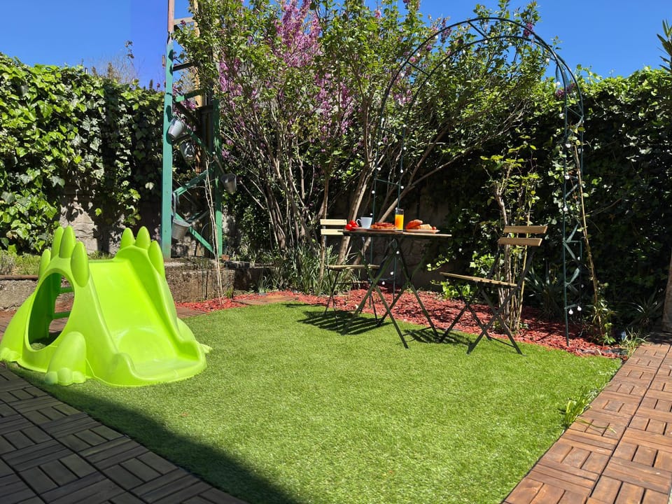 Patio, Garden, Garden view