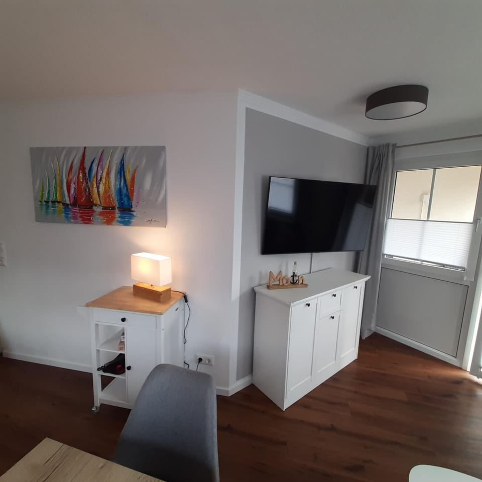 TV and multimedia, Dining area