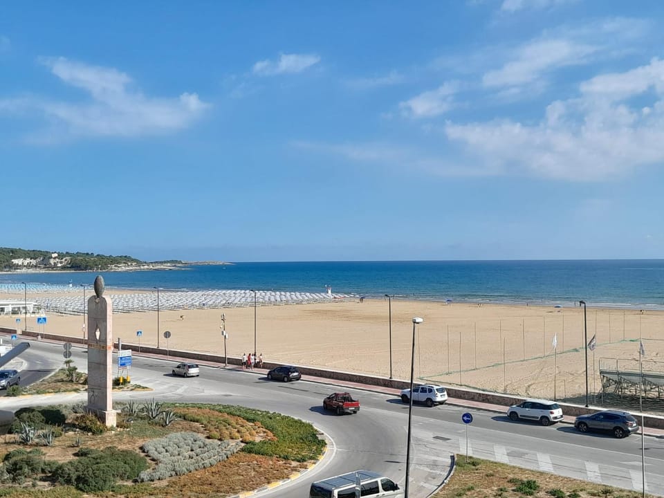 Nearby landmark, Neighbourhood, Summer, View (from property/room), Beach, Mountain view, Sea view, Quiet street view