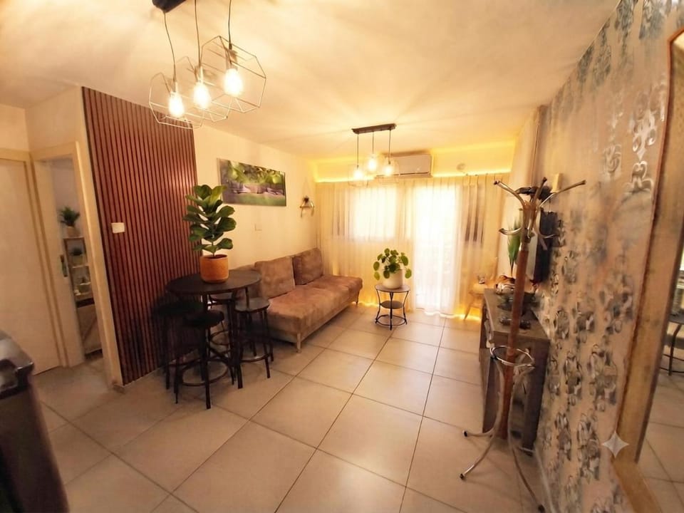 Living room, Seating area, Dining area, air conditioner