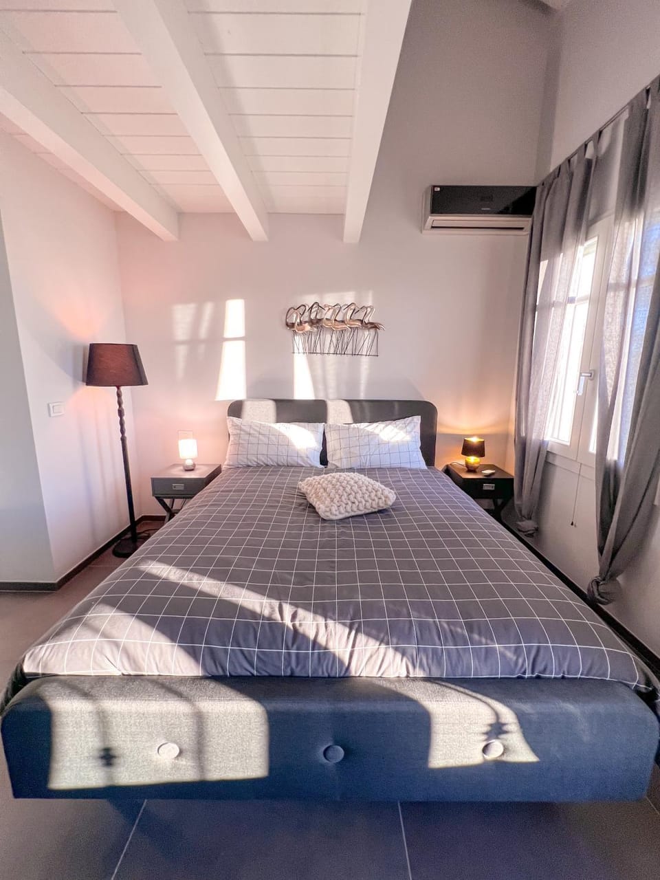 Bed, Bedroom, towels, air conditioner