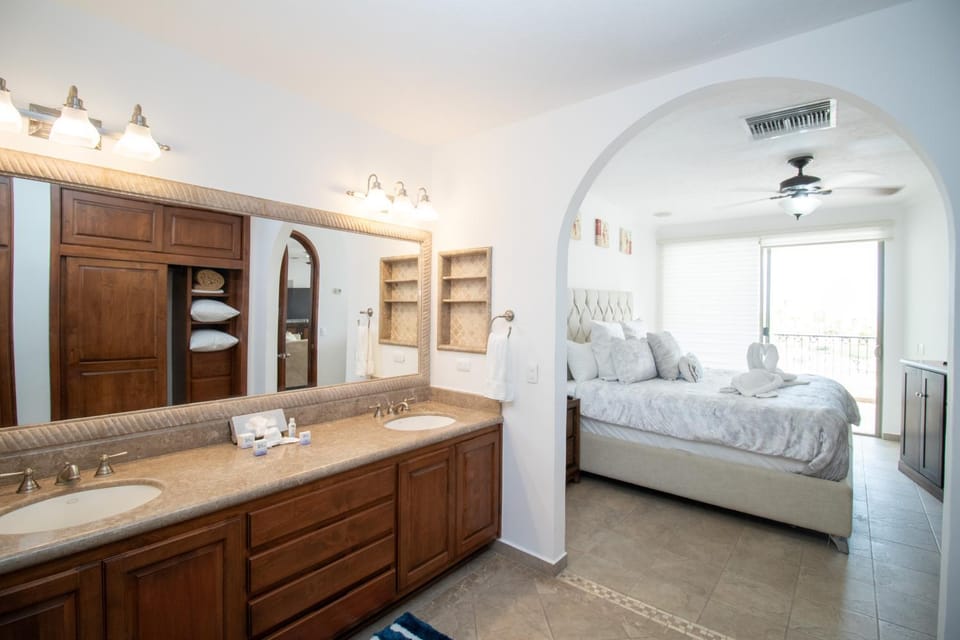 Casa Blanca Golf Villas 2 Bedrooms Condo E 204 Apartment hotel in Rocky Point