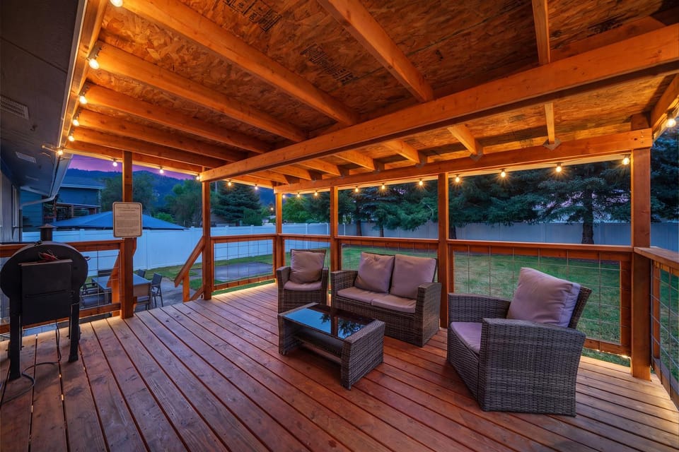 Patio, BBQ facilities, Balcony/Terrace, Seating area, Garden view