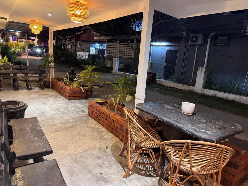 Little Chenang Cottage Guesthouse 5 min walking to beach House in Kedah