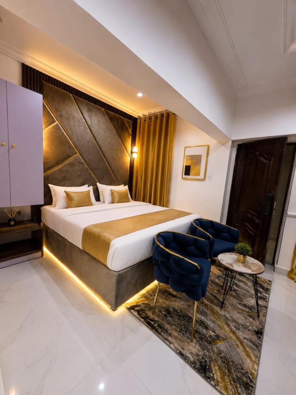 Palazzo Apartments Hotel in Lagos