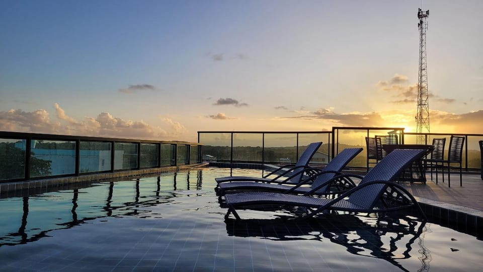 Day, Natural landscape, Solarium, View (from property/room), Pool view, Swimming pool, Swimming pool, Sunset, sunbed