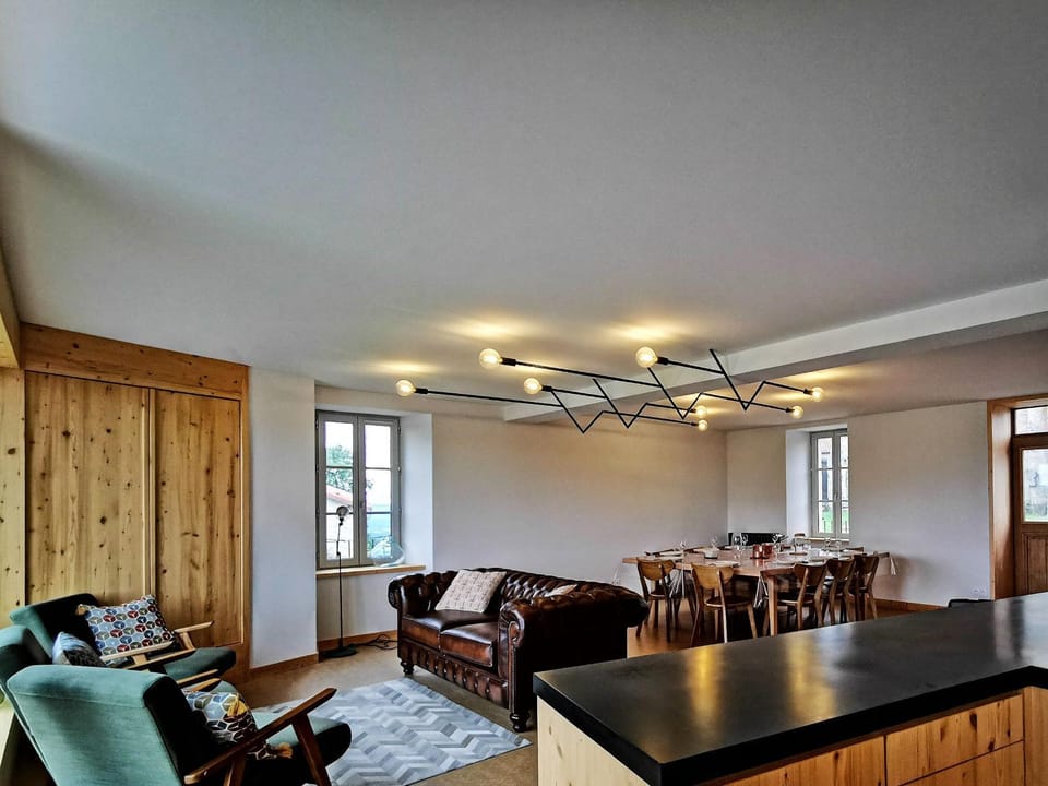 Gîte de Charme en Forêt: Nature, Confort, et Intimité Proche de Lyon et Clermont-Ferrand - FR-1-582-356 House in Auvergne-Rhône-Alpes