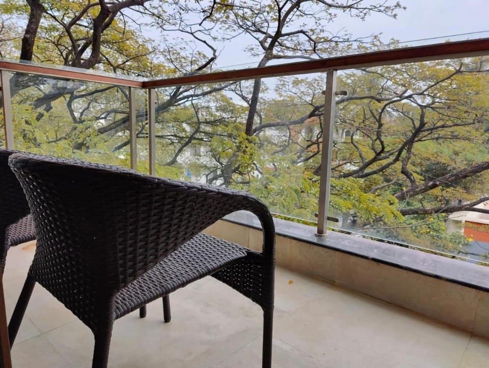 Tara Suites Premium rooms in Central Indiranagar Apartment in Bengaluru