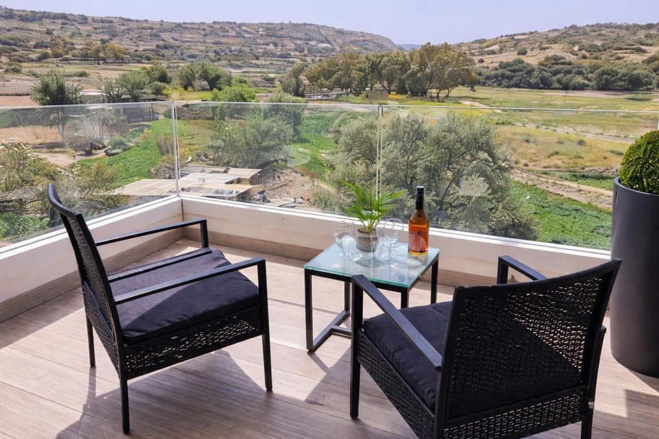 Valley View Apartment in Malta