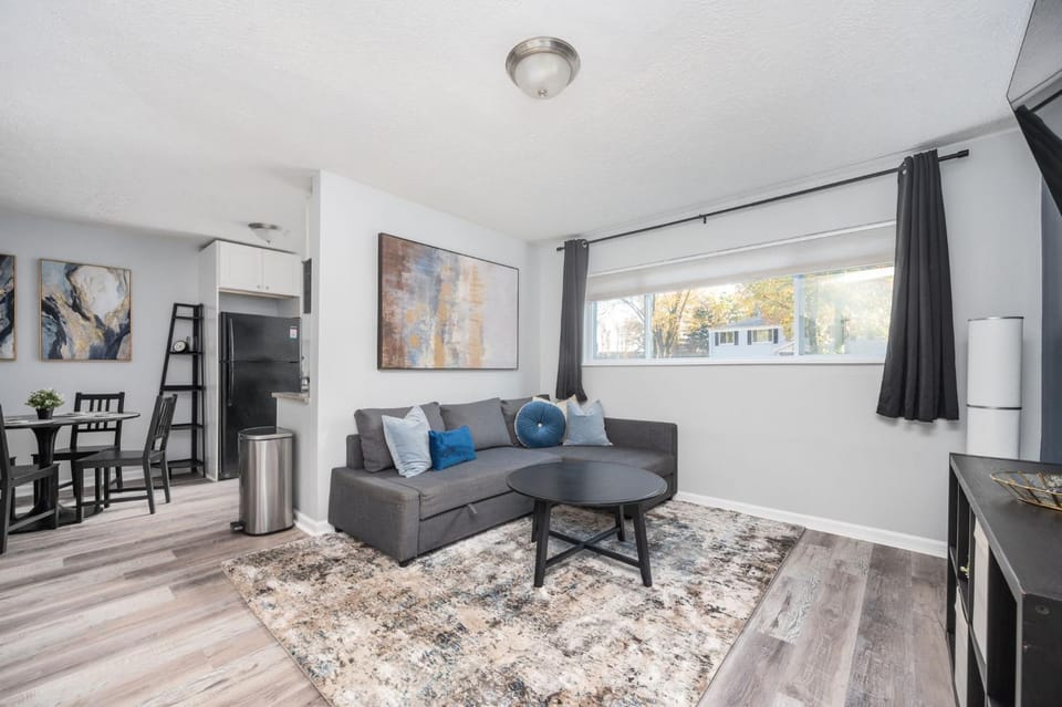 TV and multimedia, Living room, Seating area