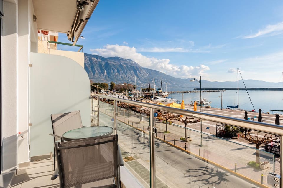 Day, Natural landscape, View (from property/room), Balcony/Terrace, Seating area, Mountain view, Sea view