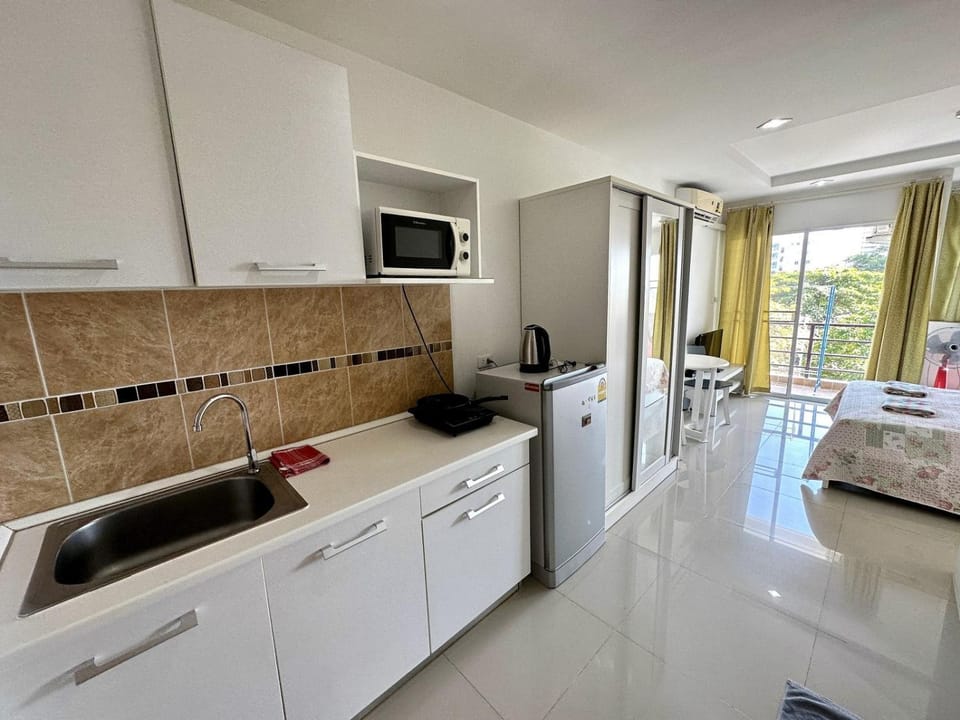 Beach 7 Condo Studio 012 Apartment in Pattaya City
