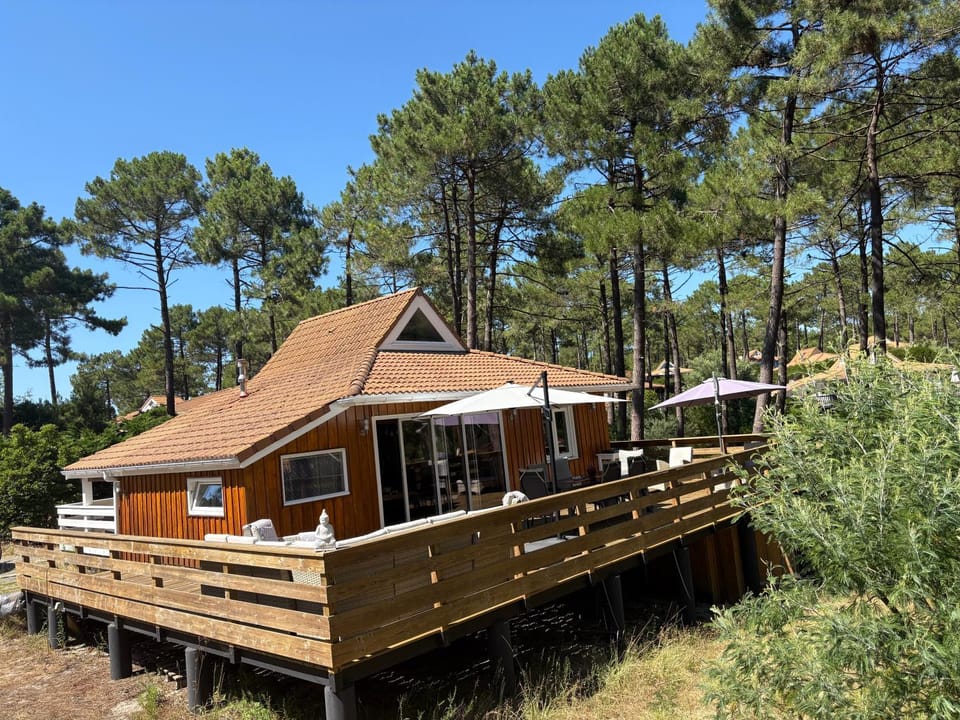 Property building, Day, Natural landscape