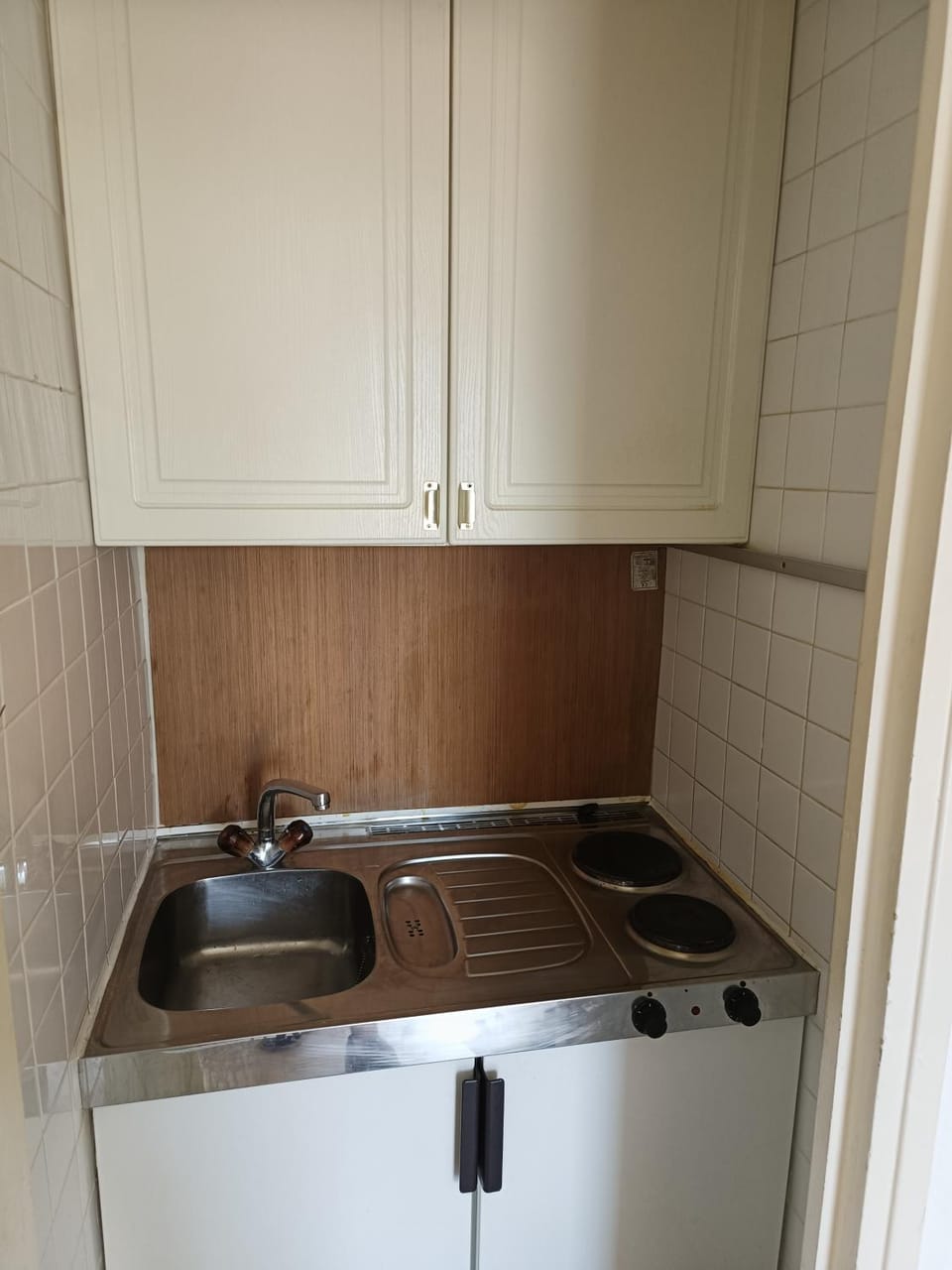 Kitchen or kitchenette, pet friendly, stove