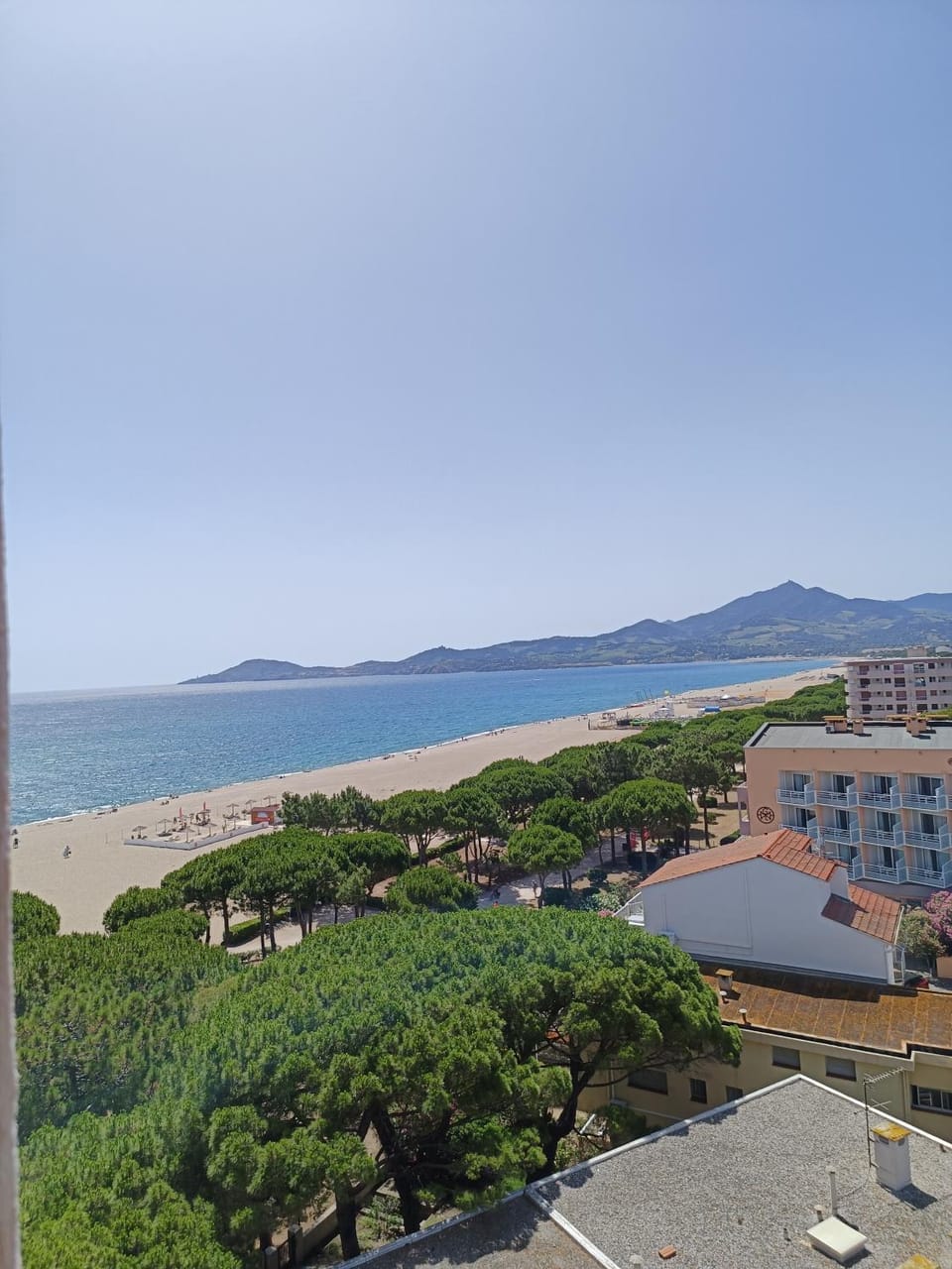 Nearby landmark, Day, Natural landscape, Beach, Mountain view, Sea view