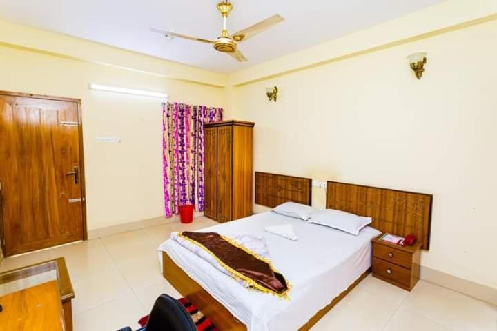 Hill Crown Hotel & Resort Hotel in Bangladesh