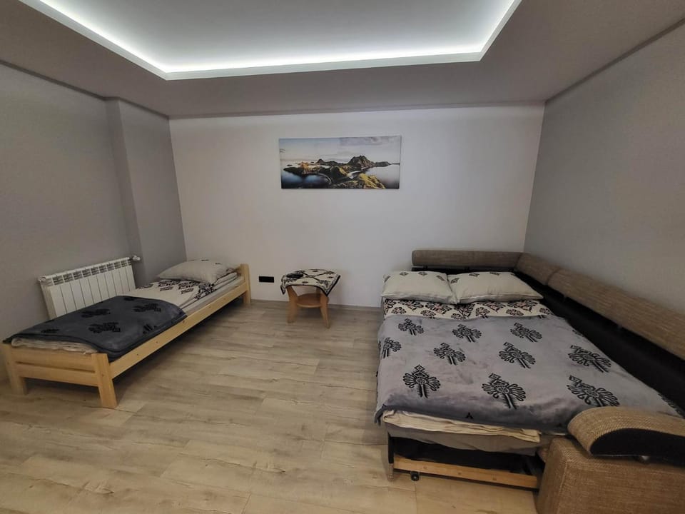 Living room, Photo of the whole room, Bedroom