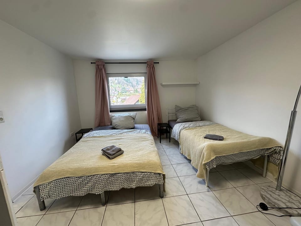Zimmer für 2 Monteure in Heppenheim Kirschhausen Apartment in Hesse