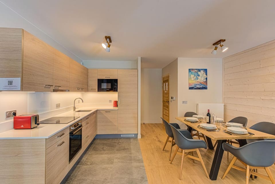 Coffee/tea facilities, Kitchen or kitchenette, Dining area, oven, pet friendly, stove