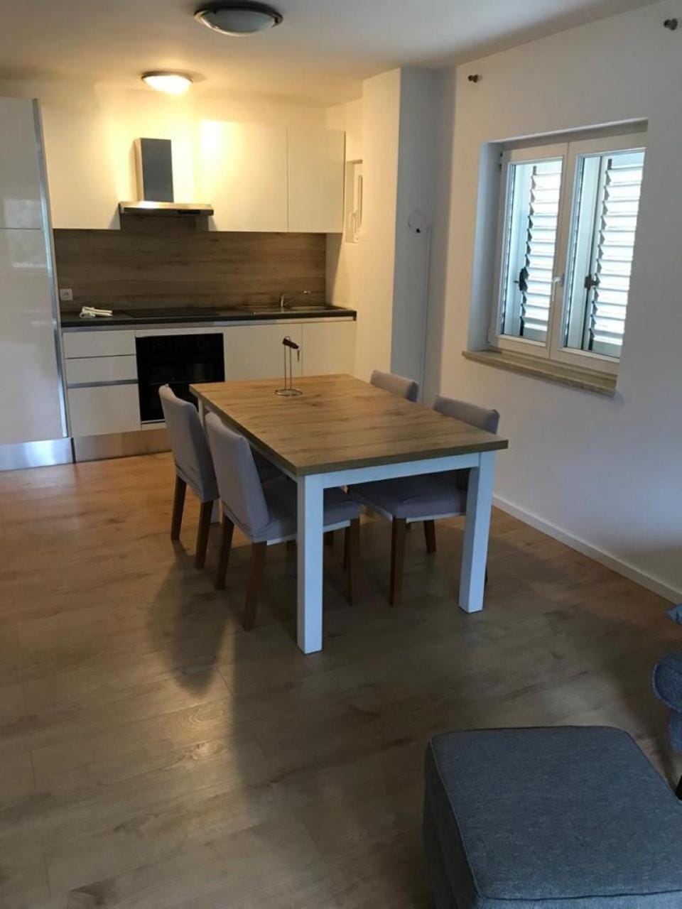 Dining area, kitchen