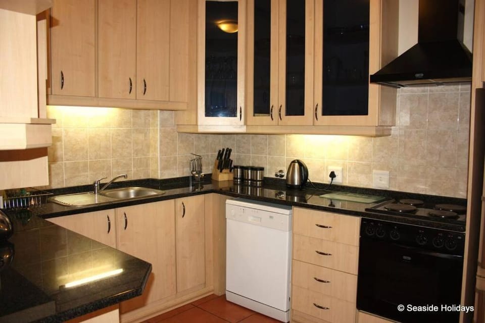 Kitchen or kitchenette, dishwasher, minibar, pet friendly, stove, toaster