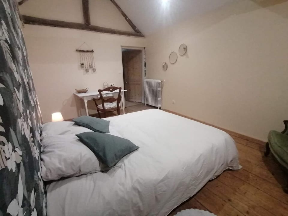 Château de bonneville Picardie Apartment in Hauts-de-France