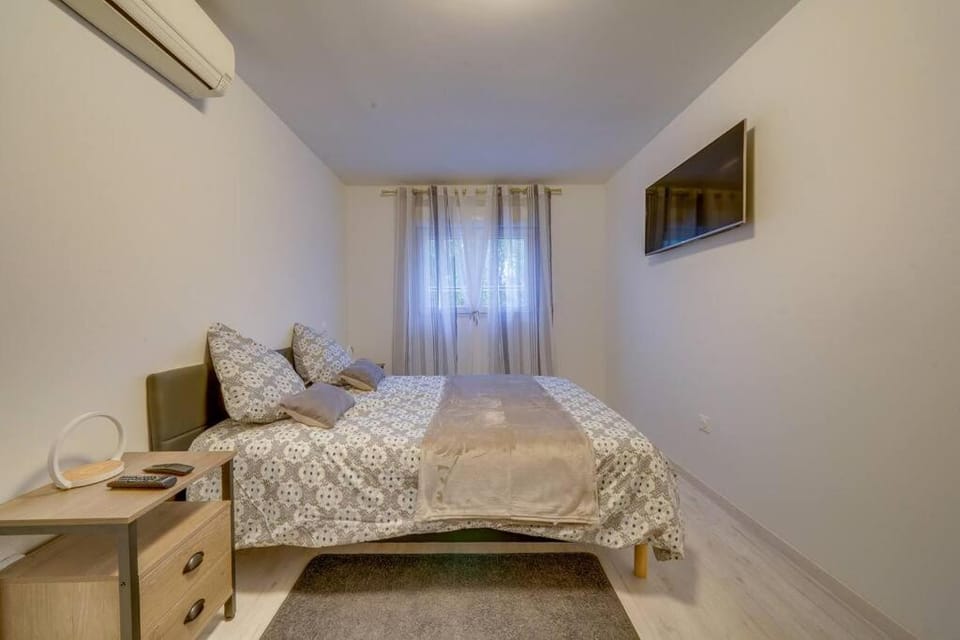 Maison chaleureuse et neuve 90m2 à 5min du centre de Libourne House in Fronsac