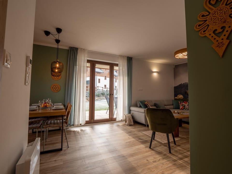 Balcony/Terrace, Living room, Dining area, Garden view