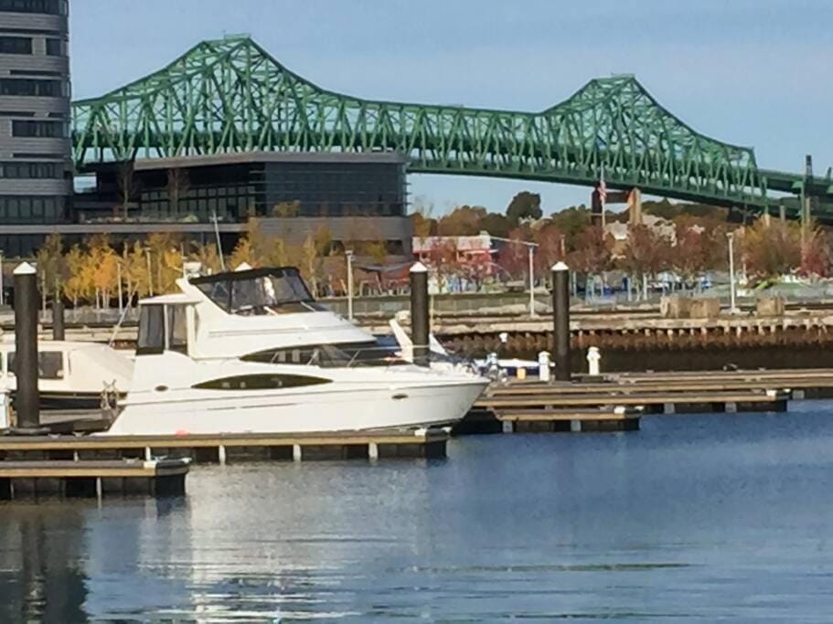 Sea Pearl Boston Yacht Docked boat in Charlestown