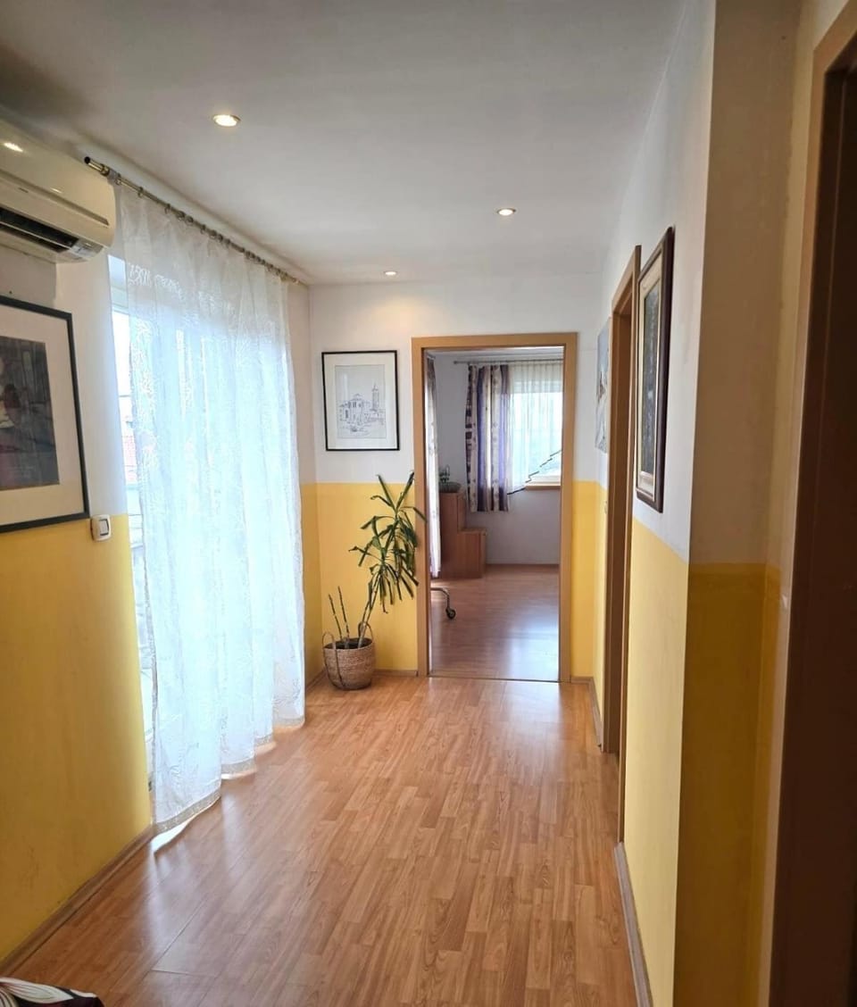 Simple 3-room apartment Apartment in Rijeka