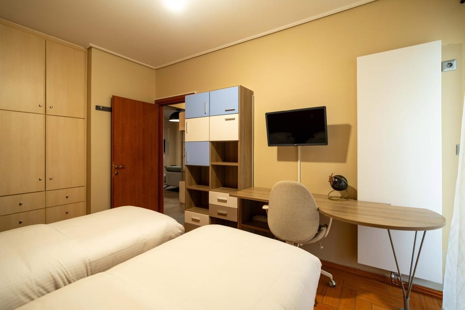 Bed, Photo of the whole room, Bedroom, wardrobe