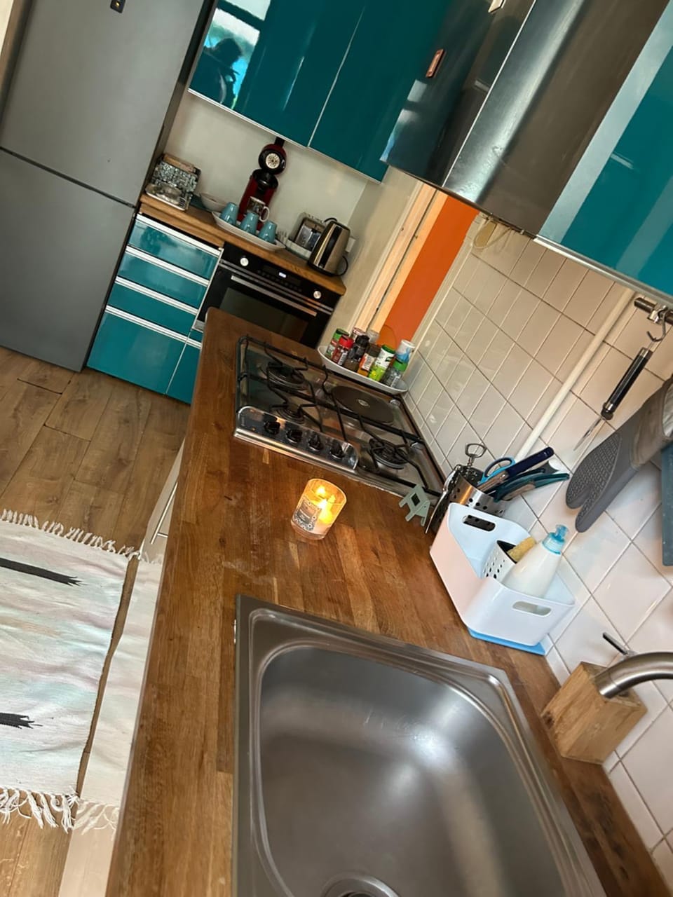 Kitchen or kitchenette