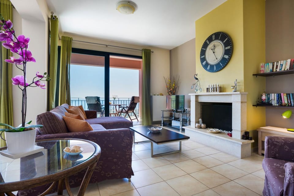 TV and multimedia, Living room, Seating area, flat iron