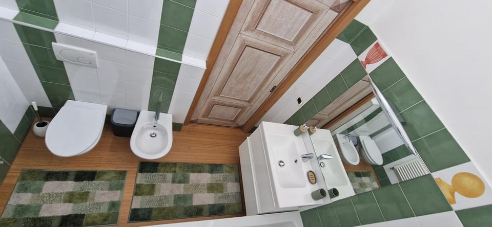 Toilet, Bathroom, Bath, towels