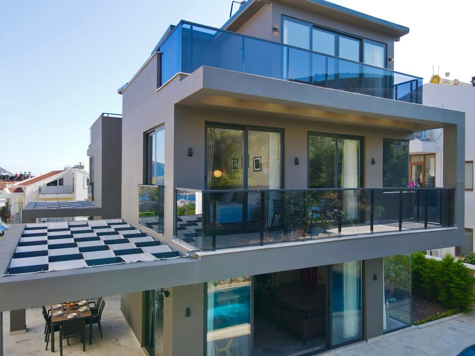 Property building, Patio, Day, View (from property/room), Balcony/Terrace, Pool view
