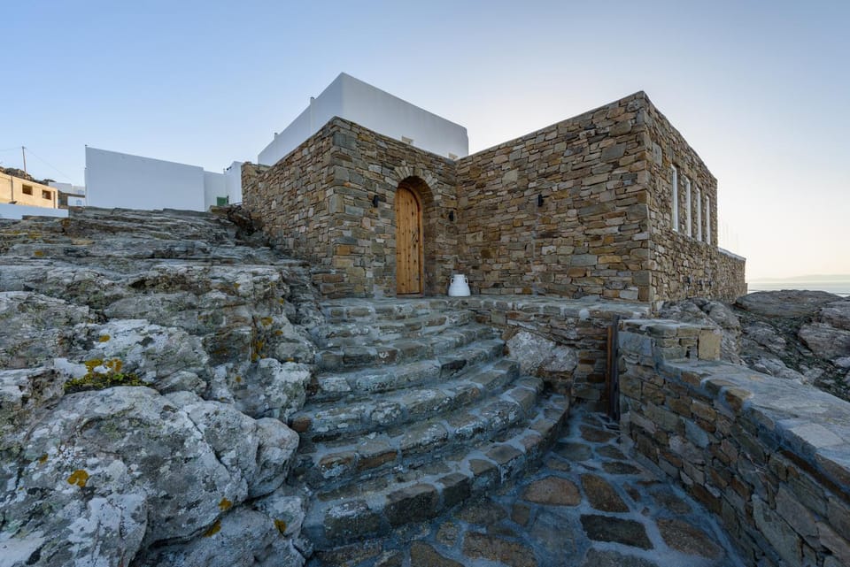 Property building, Facade/entrance, Natural landscape