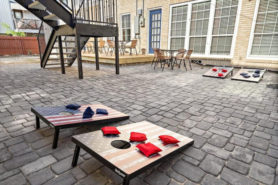 Med Center Studio Near Museums Fire Pit WiFi BBQ Apartment in Houston