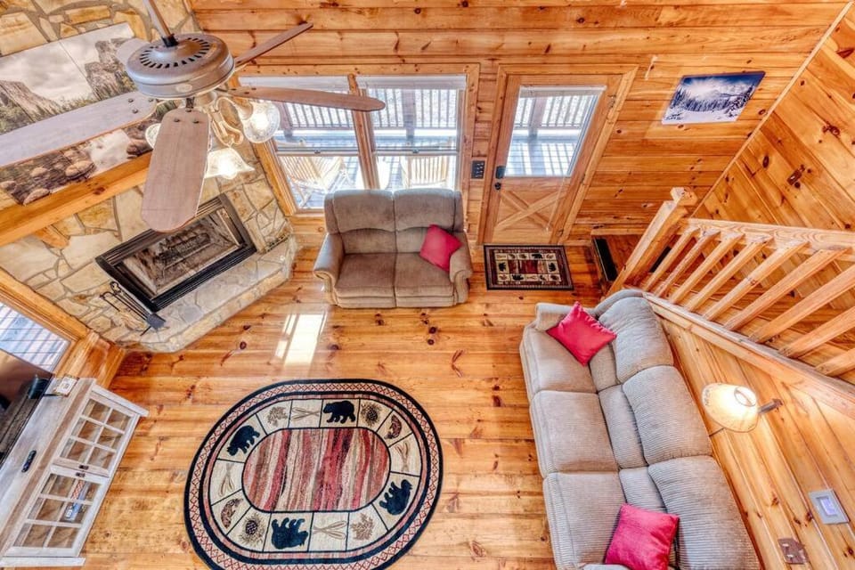 Communal lounge/ TV room