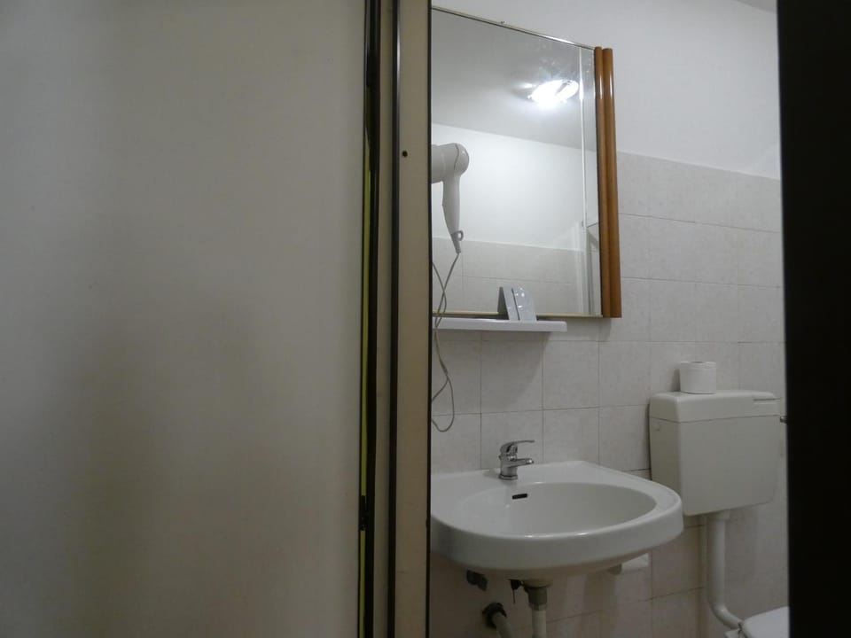 Rose Village Guest House Apartment in Rome
