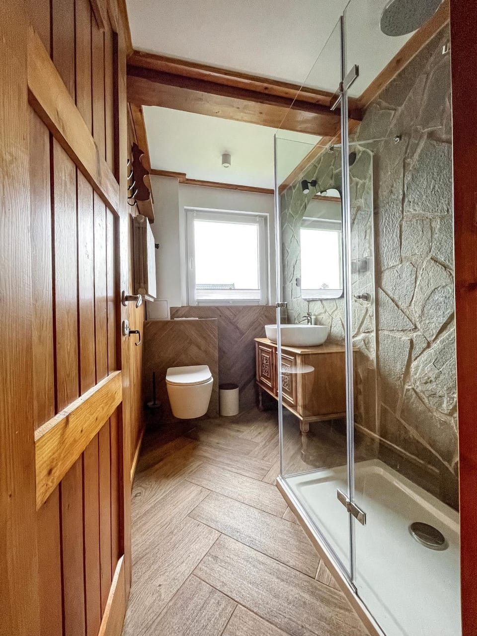 Shower, Toilet, Bathroom, towels