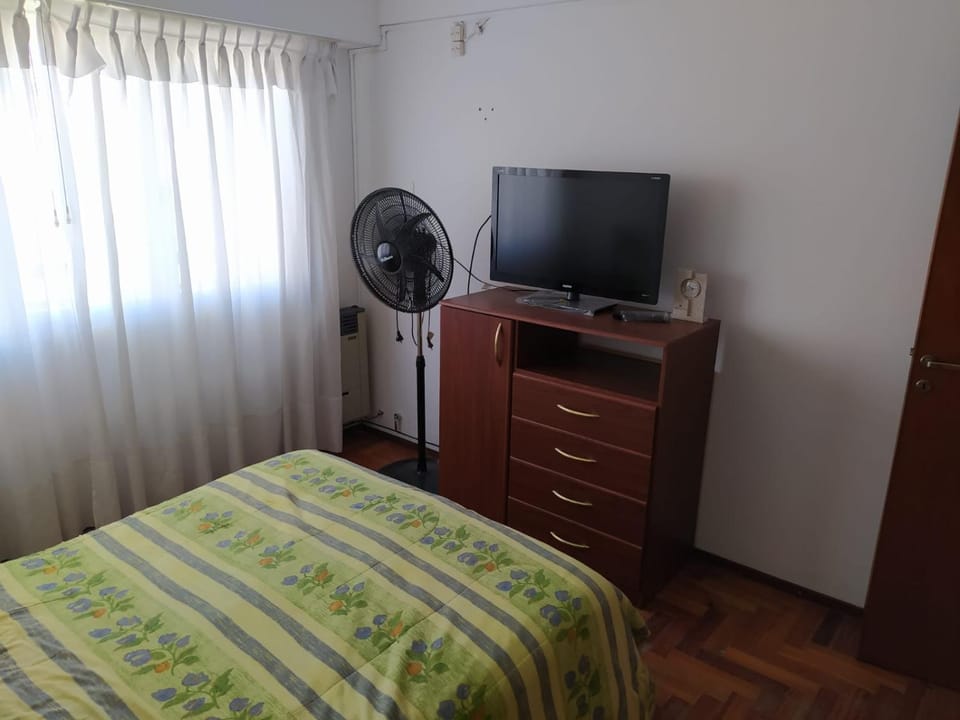 Bed, TV and multimedia, Bedroom, fireplace
