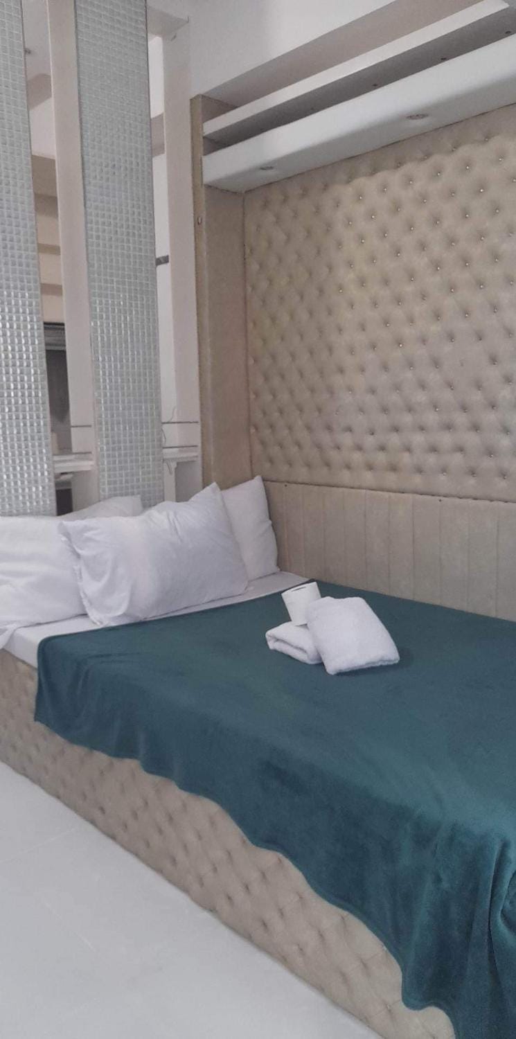 Grand Riviera Suits Apartment hotel in Manila City