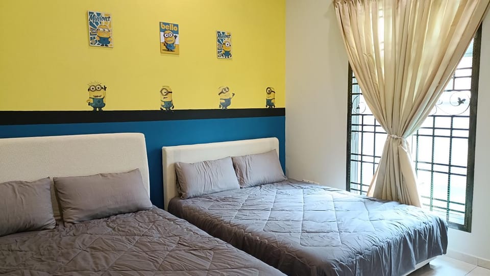 Melaka Homestay with pool 4BR Semi-D,BBQ,KTV,Billiard 15pax DeStarryVilla House in Malacca