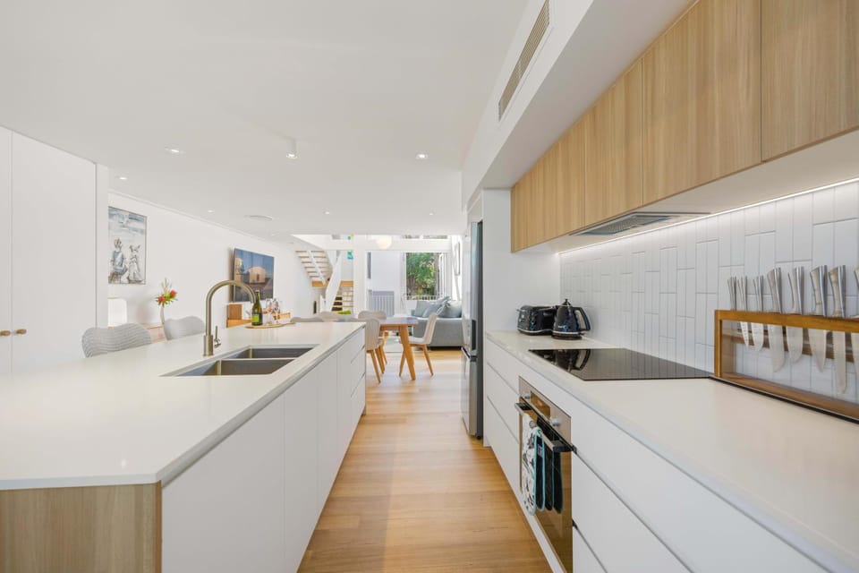 Kitchen or kitchenette, Living room, Dining area, oven, stove, kitchen