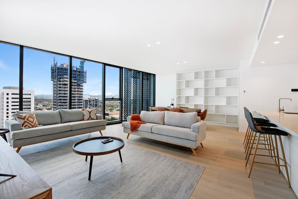 Signature Broadbeach Ocean Views Apartment - CoastHM Apartment in Gold Coast
