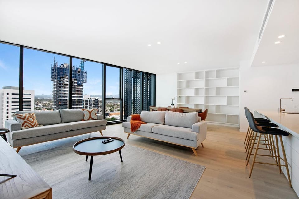Signature Broadbeach Ocean Views Apartment - CoastHM Apartment in Gold Coast