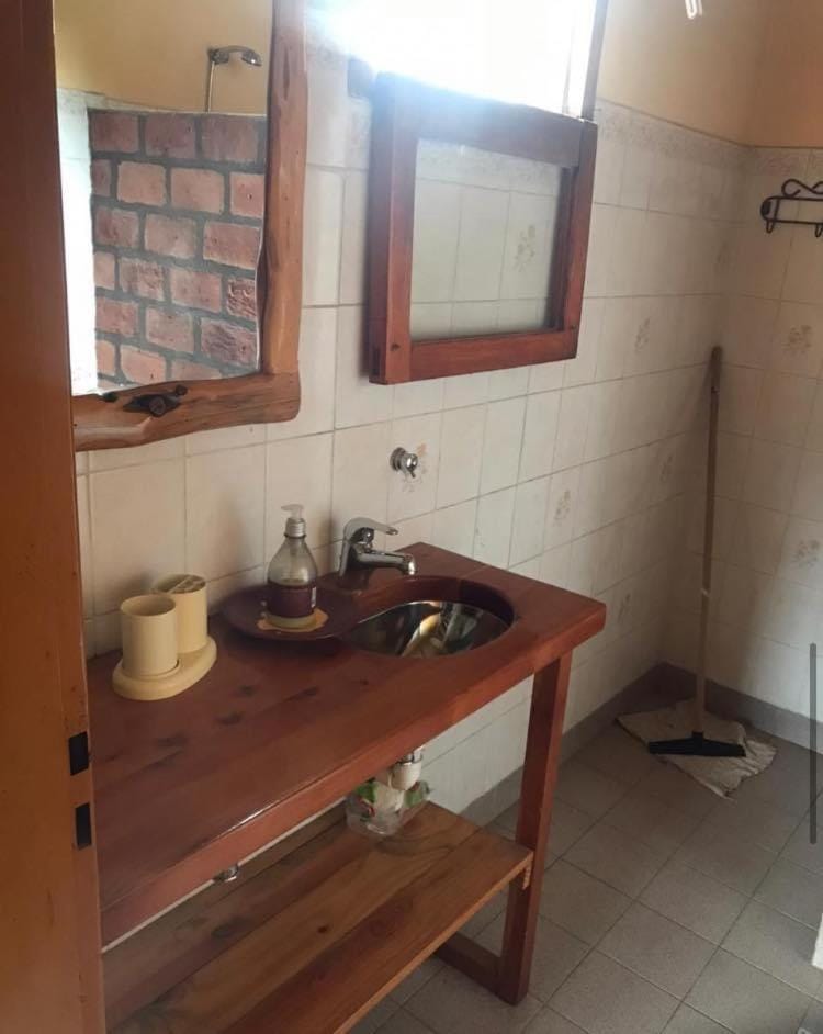 Cabaña familiar en pleno centro de Bolsón para 5-6 personas House in El Bolsón