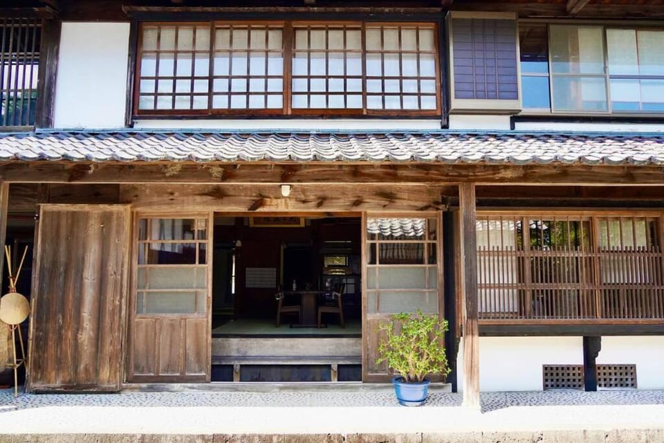 Property building, Day