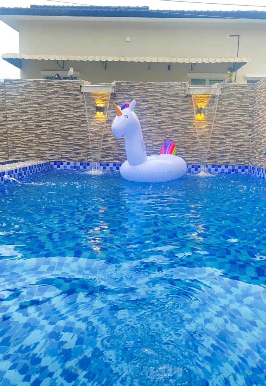 SARASERA HOMESTAY with PRIVATE POOL MELAKA House in Malacca